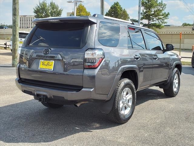 2022 Toyota 4Runner SR5