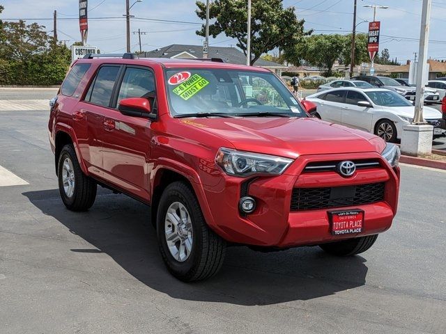 2022 Toyota 4Runner SR5