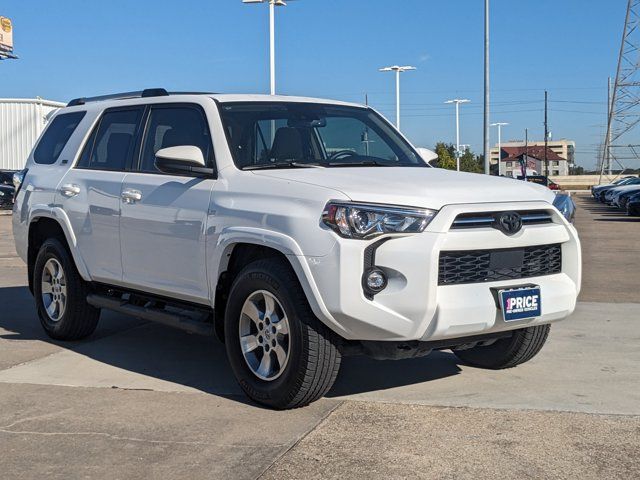 2022 Toyota 4Runner SR5