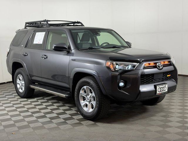 2022 Toyota 4Runner SR5