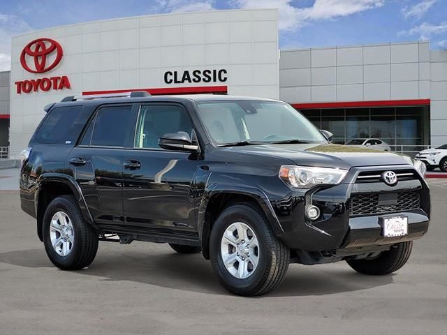 2022 Toyota 4Runner SR5