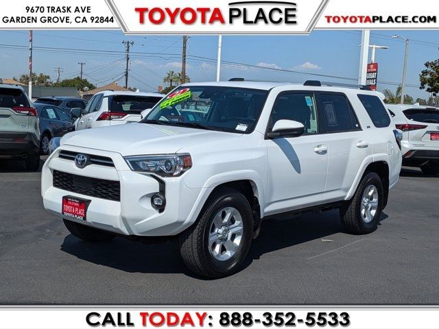 2022 Toyota 4Runner SR5