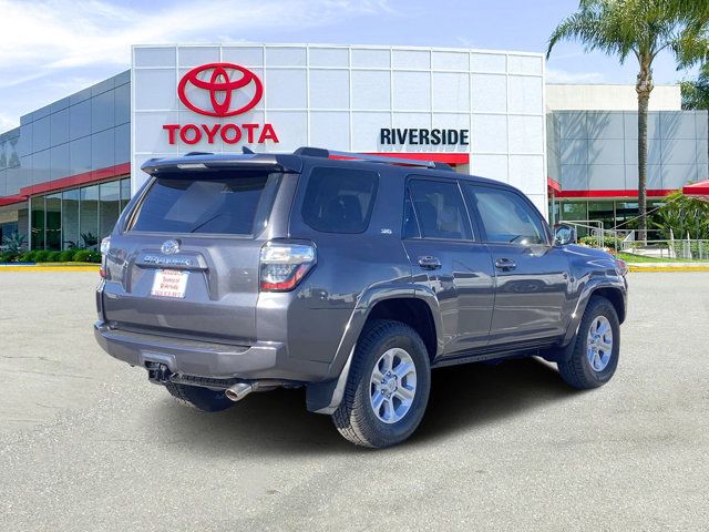 2022 Toyota 4Runner SR5