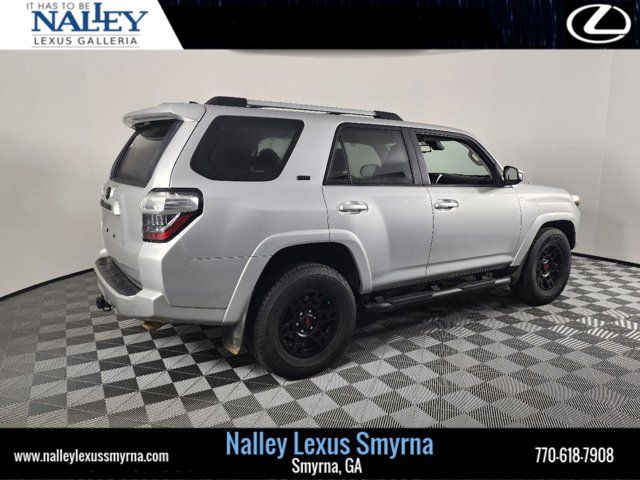 2022 Toyota 4Runner SR5