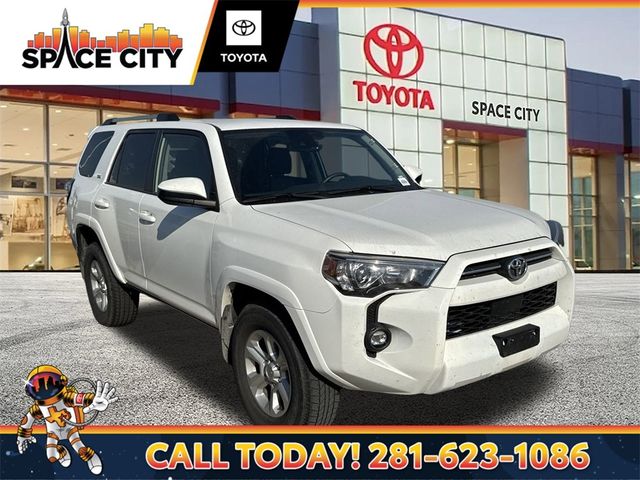 2022 Toyota 4Runner SR5