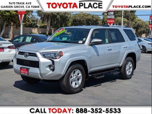 2022 Toyota 4Runner SR5