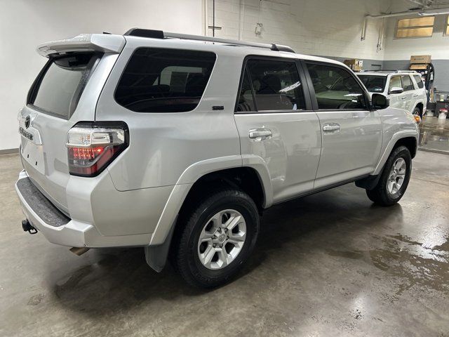 2022 Toyota 4Runner SR5