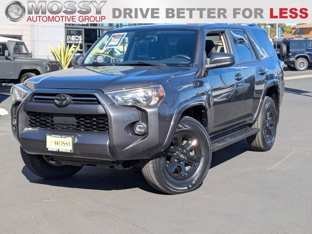 2022 Toyota 4Runner SR5