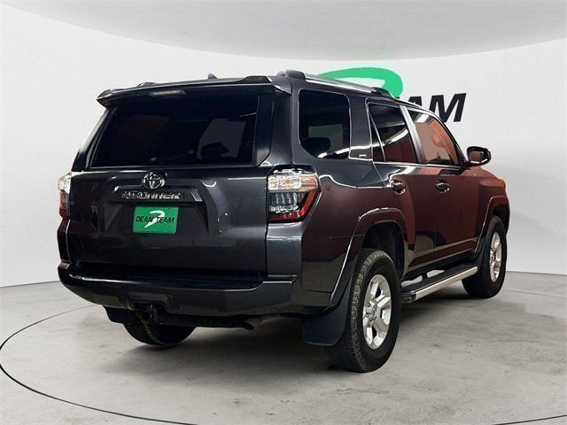 2022 Toyota 4Runner SR5