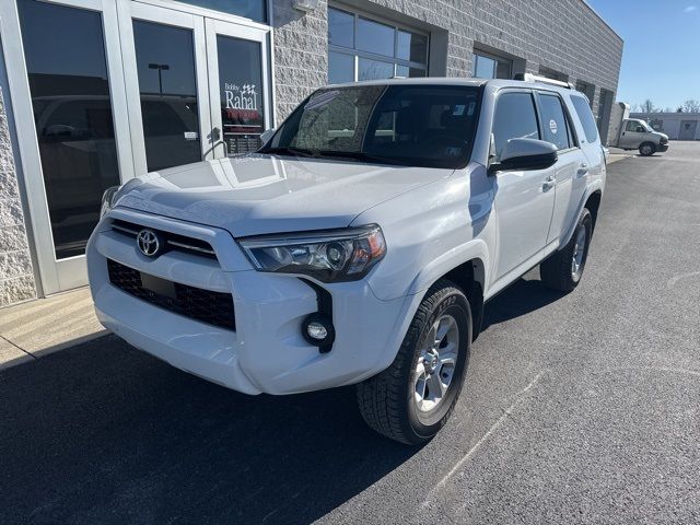 2022 Toyota 4Runner SR5