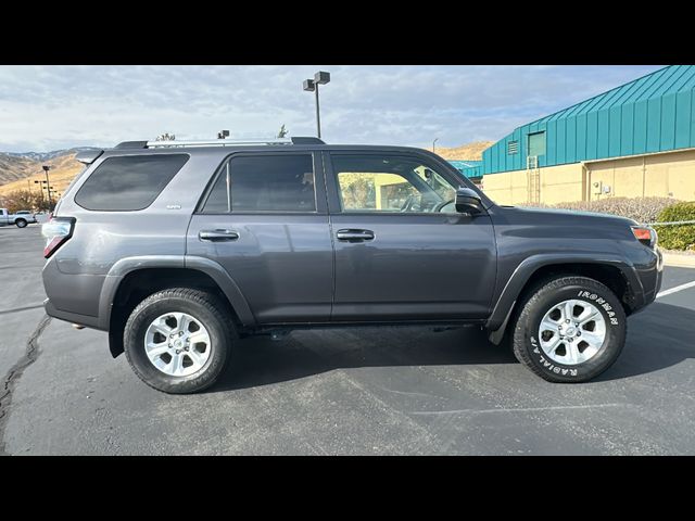 2022 Toyota 4Runner SR5