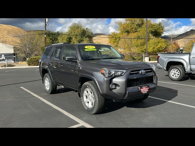 2022 Toyota 4Runner SR5