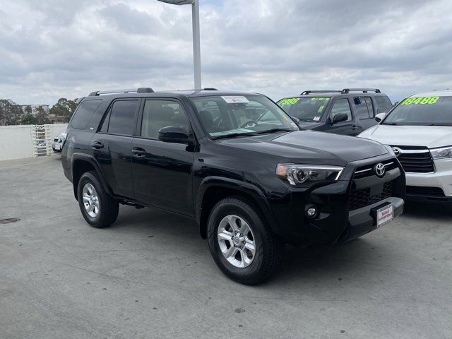 2022 Toyota 4Runner SR5