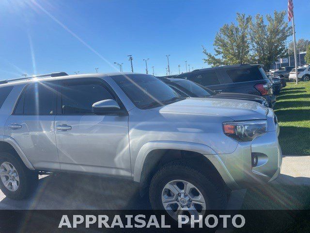 2022 Toyota 4Runner SR5