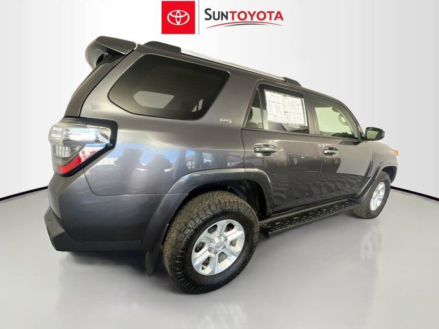 2022 Toyota 4Runner SR5