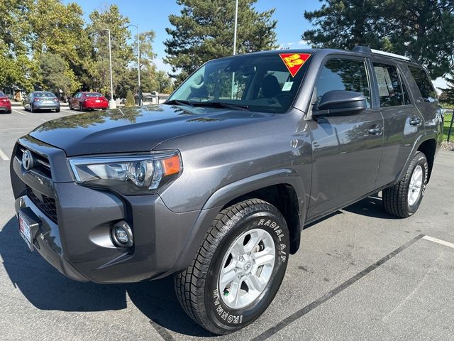 2022 Toyota 4Runner SR5