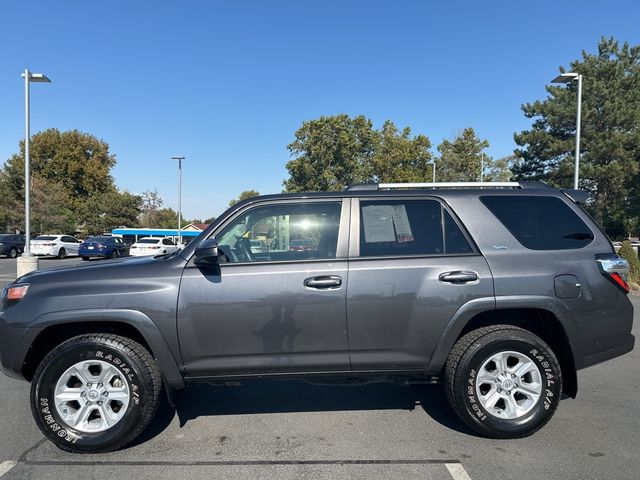 2022 Toyota 4Runner SR5