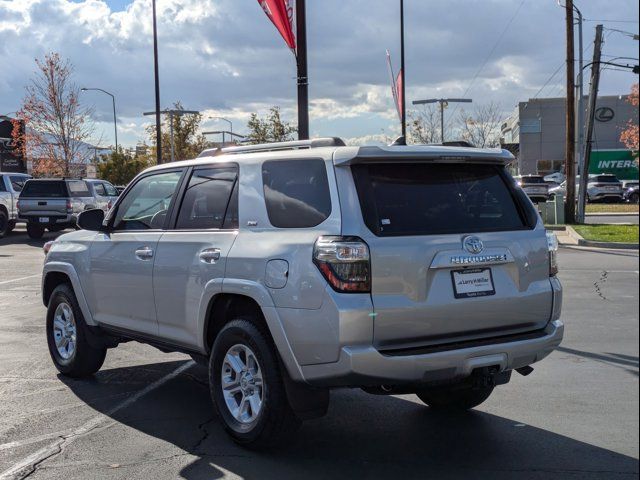 2022 Toyota 4Runner SR5