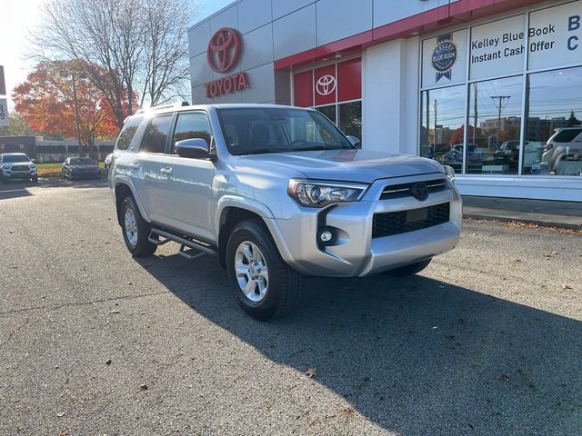 2022 Toyota 4Runner SR5