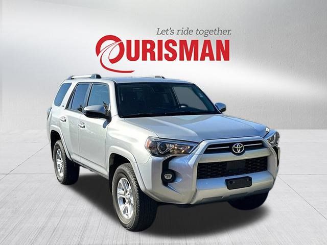 2022 Toyota 4Runner SR5