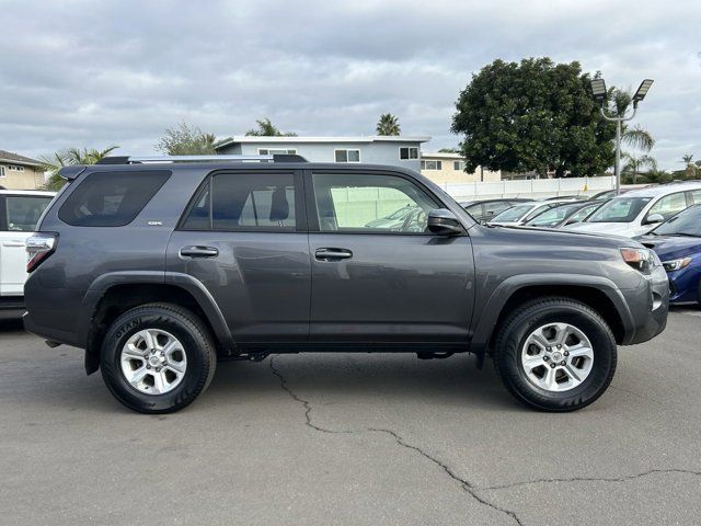 2022 Toyota 4Runner SR5