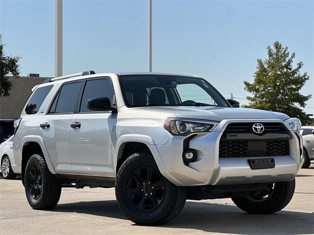 2022 Toyota 4Runner SR5