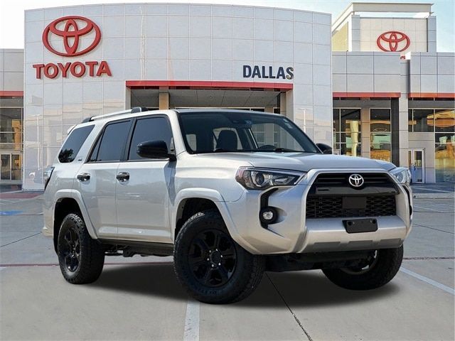 2022 Toyota 4Runner SR5