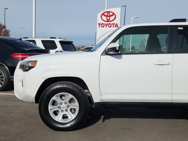 2022 Toyota 4Runner SR5