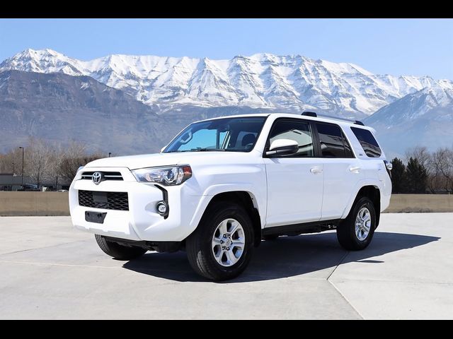 2022 Toyota 4Runner SR5