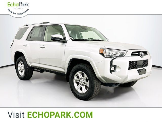 2022 Toyota 4Runner SR5