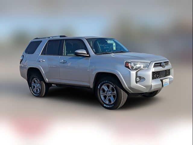 2022 Toyota 4Runner SR5