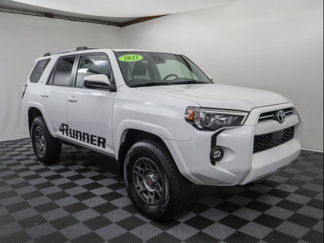 2022 Toyota 4Runner SR5