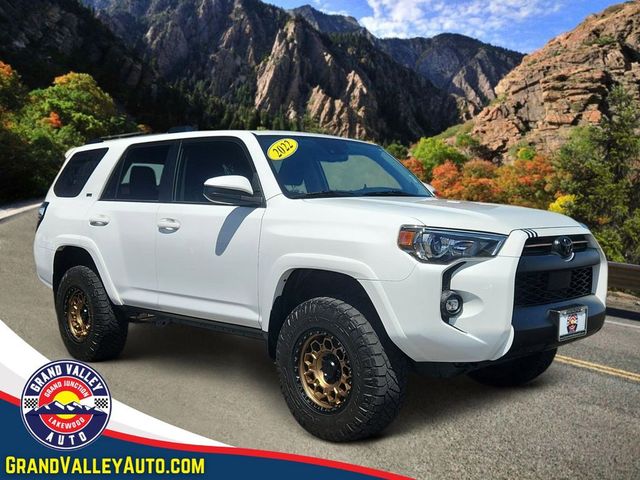2022 Toyota 4Runner SR5