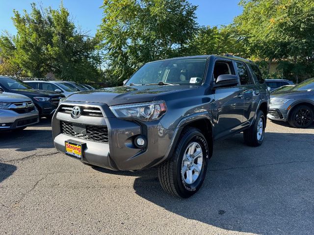 2022 Toyota 4Runner SR5