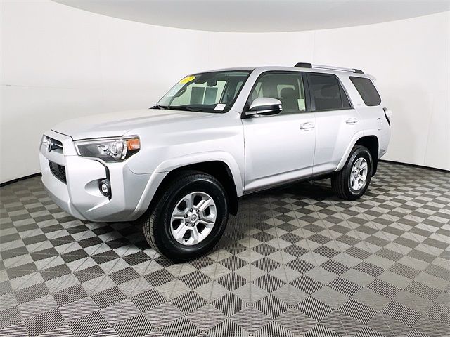 2022 Toyota 4Runner SR5