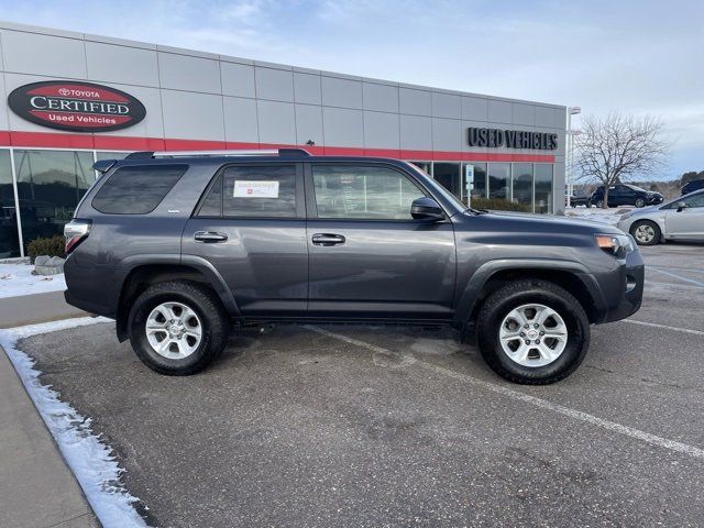 2022 Toyota 4Runner SR5