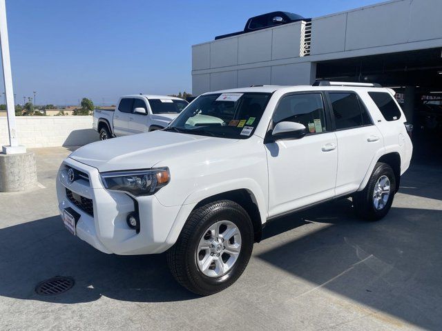 2022 Toyota 4Runner SR5