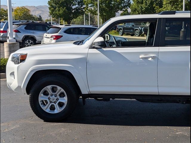 2022 Toyota 4Runner SR5