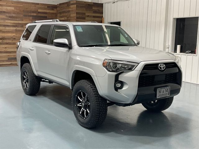 2022 Toyota 4Runner SR5