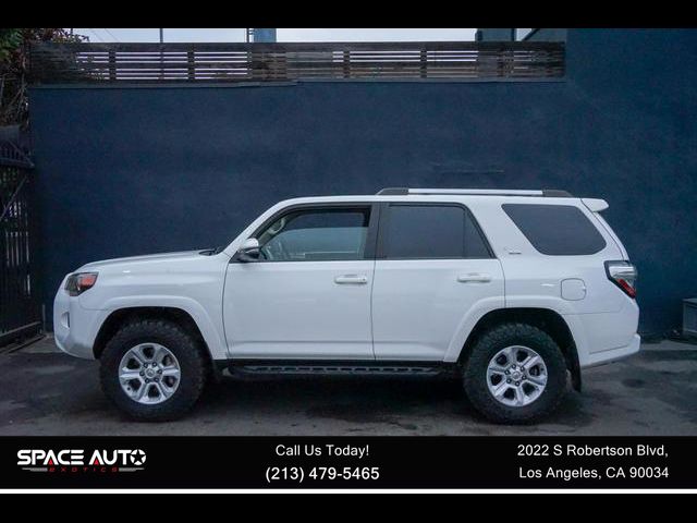 2022 Toyota 4Runner SR5 Premium