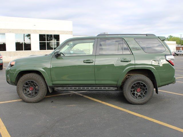 2022 Toyota 4Runner TRD Off Road