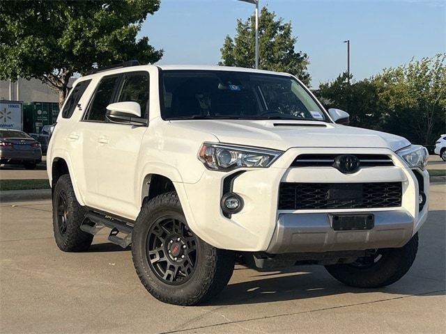 2022 Toyota 4Runner TRD Off Road