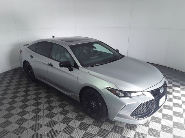 2022 Toyota Avalon Hybrid XSE Nightshade