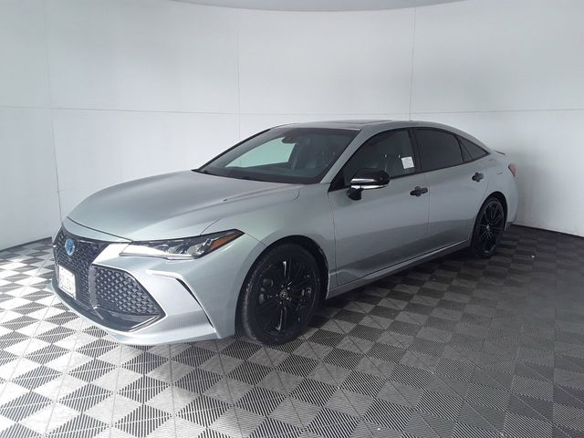 2022 Toyota Avalon Hybrid XSE Nightshade