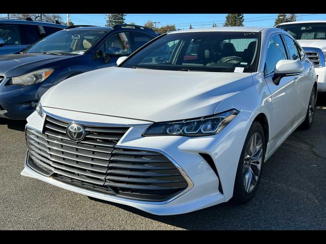 2022 Toyota Avalon XLE