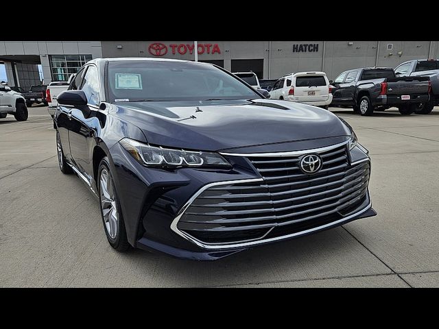 2022 Toyota Avalon XLE