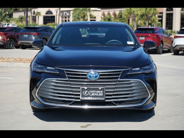 2022 Toyota Avalon Hybrid Limited