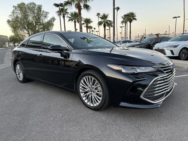 2022 Toyota Avalon Hybrid Limited