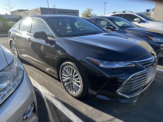 2022 Toyota Avalon Hybrid Limited