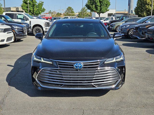 2022 Toyota Avalon Hybrid Limited
